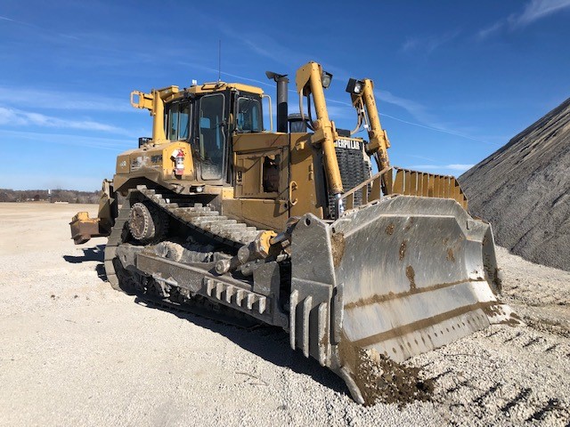 Cat D8R Series II トラック型トラクター Cat D8R Series II Dozer review | Earthmovers & Excavators