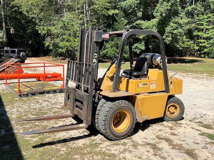 1990 Caterpillar V80E Forklift with Attachments for sale $9,500 ...