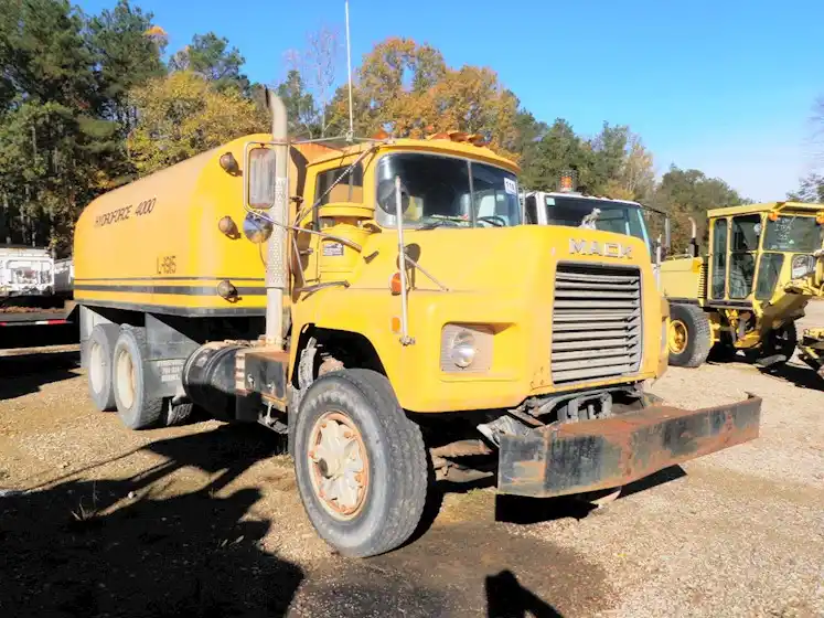 1990 Mack DM690S Water Truck for sale 12,500 Machinery Marketplace