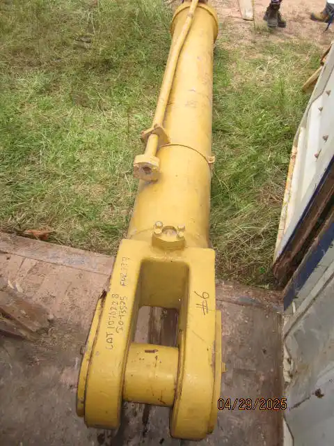  Caterpillar 107-6228 Boom Cylinder - Caterpillar Excavators - mdl-caterpillar-excavators-107-6228-boom-cylinder-f06d0ad8-1.JPG