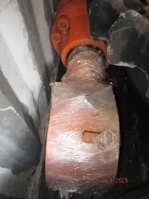  Hitachi Boom Cylinder 4665310, 4682480 - Hitachi Excavators - mdl-hitachi-excavators-boom-cylinder-4665310-4682480-dc92a74c-2.JPG