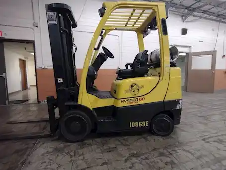  Hyster S60FT - Hyster Forklifts - mdl-hyster-forklifts-s60ft-23dd9252-1.jpg