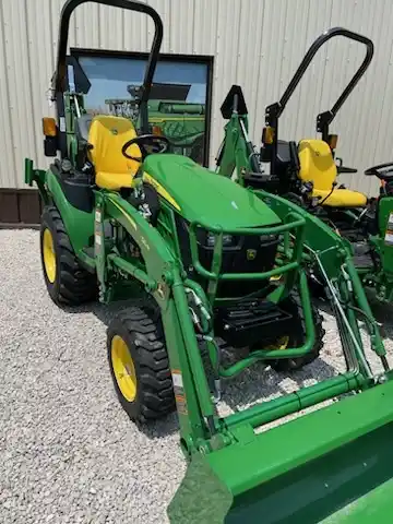  John Deere 2025R - John Deere Tractors - mdl-john-deere-tractors-2025r-7b702565-1.png