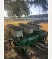  John Deere 3 Row Corn Planter - John Deere Spreaders