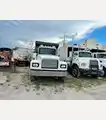 2002 Mack RD688 - Mack Dump Trucks