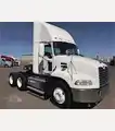 2006 Mack VISION CXN613 - Mack Freight Trucks