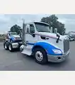 2016 Peterbilt 579 Road Tractor - Peterbilt Other Trucks & Trailers