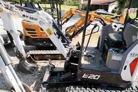 Bobcat Other Construction Equipment at Machinery Marketplace - mdl-bobcat-other-construction-equipment-e20-8d6808db-3.jpg