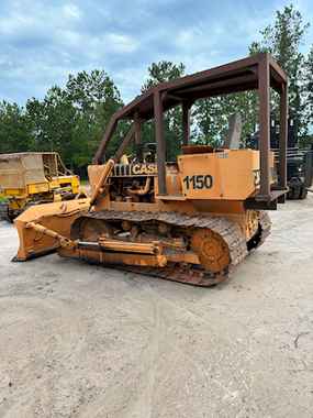 CASE Bulldozers at Machinery Marketplace - mdl-case-bulldozers-1150-1275be3f-1.JPG