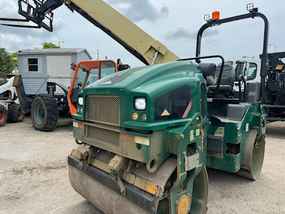 Caterpillar Compactors at Machinery Marketplace - mdl-caterpillar-compactors-cb34-double-drum-roller-ef94796d-1.jpeg