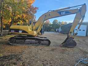 Caterpillar Excavators at Machinery Marketplace - mdl-caterpillar-excavators-320cl-e0859b33-1.jpg