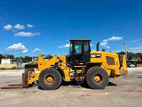 Caterpillar Loaders at Machinery Marketplace - mdl-caterpillar-loaders-938m-a3782e2c-1.jpg