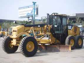 Caterpillar Motor Grader at Machinery Marketplace - mdl-caterpillar-motor-grader-140m-5bc10fdb-1.jpg