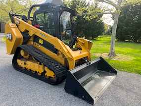 Caterpillar Skid Steers at Machinery Marketplace - mdl-caterpillar-skid-steers-299d3-xe-land-management-097f02c0-1.JPG
