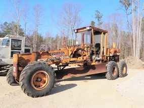 Champion Motor Grader at Machinery Marketplace - mdl-champion-motor-grader-715a-motor-grader-9d55a652-2.jpg