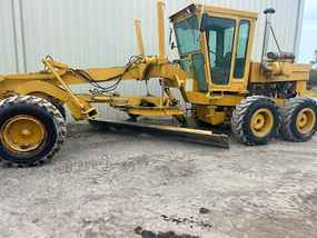 Champion Motor Grader at Machinery Marketplace - mdl-champion-motor-grader-740-motor-grader-needs-repair-51ddc28a-1.JPEG