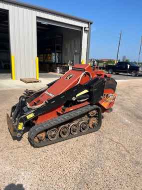 Ditch Witch Skid Steers at Machinery Marketplace - mdl-ditch-witch-skid-steers-sk1550-9039ac32-1.jpg