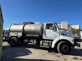 Etnyre Asphalt & Conrete at Machinery Marketplace - mdl-etnyre-asphalt-conrete-centennial-2000-gallon-asphalt-distributor-dff3a547-1.jpeg