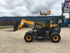 Genie Forklifts at Machinery Marketplace - mdl-genie-forklifts-gehl-5519-telehandler-584d41b5-1.jpg