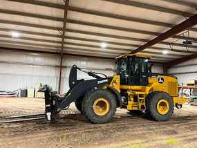 John Deere Loaders at Machinery Marketplace - mdl-john-deere-loaders-644p-high-lift-wheel-loader-72d4bf67-1.jpg