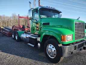 Mack Other Trucks & Trailers at Machinery Marketplace - mdl-mack-other-trucks-trailers-chu613-pinnacle-road-tractor-90ca261c-7.jpg