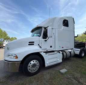 Mack Other Trucks & Trailers at Machinery Marketplace - mdl-mack-other-trucks-trailers-cxu613-pinnacle-sleeper-road-tractor-truck-9c88ae0e-1.jpg