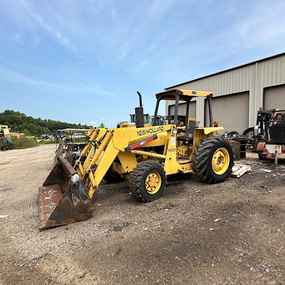 New Holland Tractors at Machinery Marketplace - mdl-new-holland-tractors-545-d-tractor-4x4-79ec39f9-1.jpg