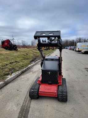 Toro Skid Steers at Machinery Marketplace - mdl-toro-skid-steers-dingo-tx525n-c16d0007-1.jpg