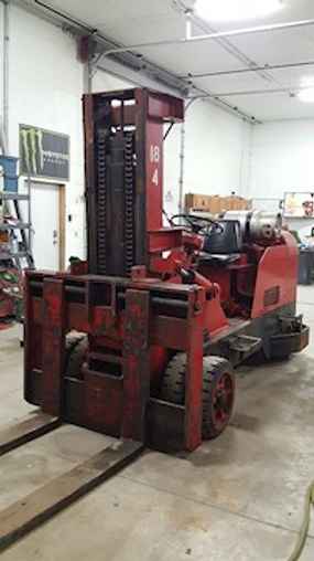 Towmotor Forklifts at Machinery Marketplace - mdl-towmotor-forklifts-lt90-forklift-fc4728b5-1.jpg