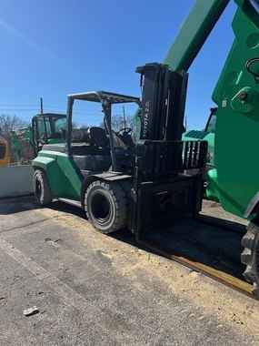 Toyota Forklifts at Machinery Marketplace - mdl-toyota-forklifts-8fg70u-forklift-45a32581-1.jpg