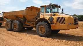 Volvo Dump Trucks at Machinery Marketplace - mdl-volvo-dump-trucks-a35e-aec94f54-1.jpg