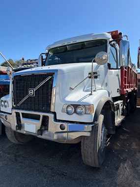 Volvo Dump Trucks at Machinery Marketplace - mdl-volvo-dump-trucks-vhd-quad-axle-dump-truck-stk-3424-48e9a354-1.jpg