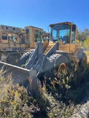 Volvo Loaders at Machinery Marketplace - mdl-volvo-loaders-l60e-wheel-loader-4daa1310-1.jpg