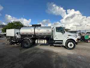 2001 Etnyre Centennial 2000 Gallon Asphalt Distributor - Etnyre Asphalt & Conrete