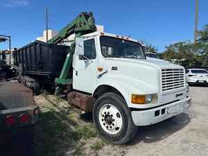 2000 International 4700 Grapple Truck - International Dump Trucks