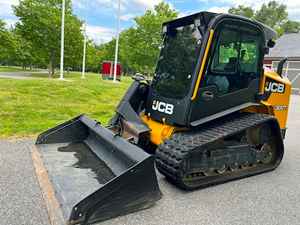 2018 JCB 300T - JCB Skid Steers