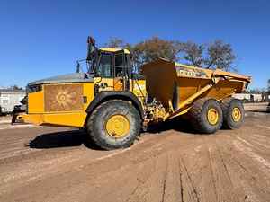 2014 John Deere 410E - John Deere Dump Trucks