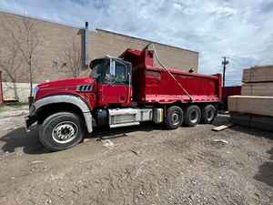 2017 Mack GU713 - Mack Dump Trucks
