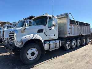 2014 Mack GU713 Quint Axle Dump Truck (Stk#: 3423) - Mack Dump Trucks