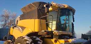 2003 New Holland CR970A - New Holland Harvesters