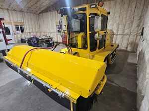 2019 Superior SM74C Broom Truck - Superior Other Trucks & Trailers