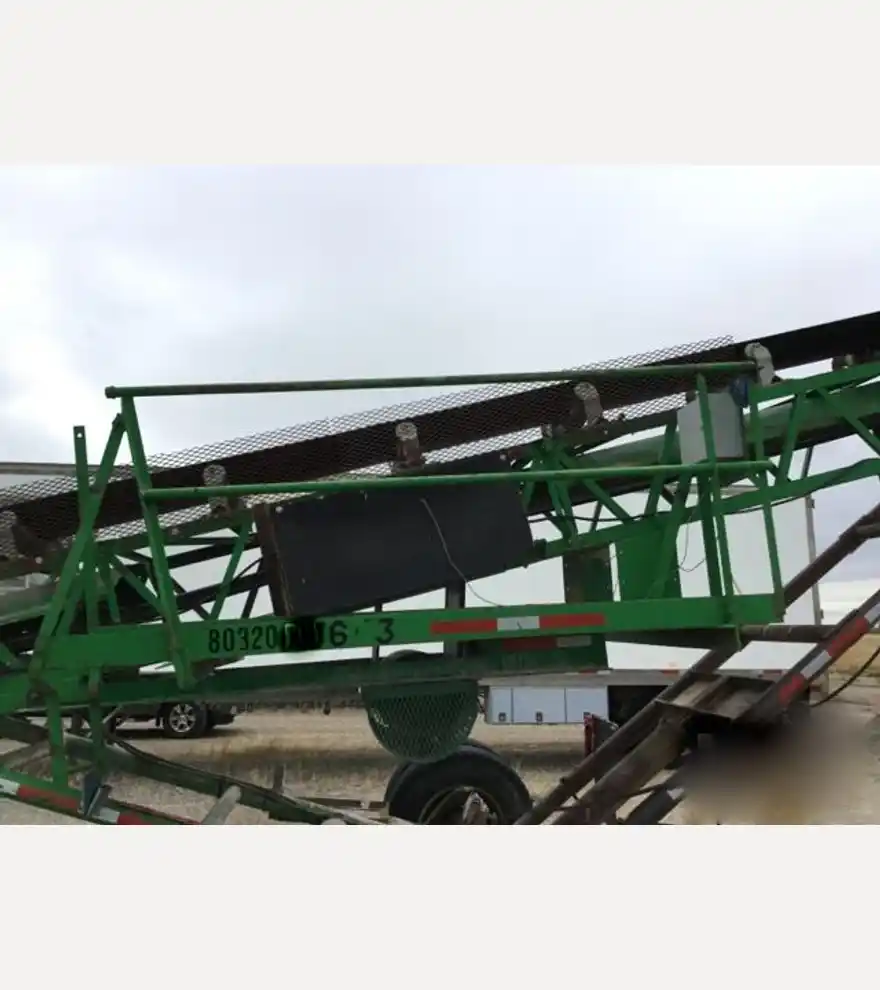  Barber Green 30x50 Radial Portable Stacking Conveyor (2496) - Barber Green Aggregate Equipment - barber-green-aggregate-equipment-30x50-radial-portable-stacking-conveyor-2496-ab235ca2-12.jpg