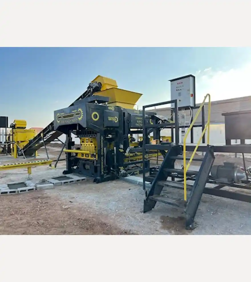 2025 Bess Concrete Block Machine PRS600 - Bess Concrete Block Machine Concrete Mixers - bess-concrete-block-machine-concrete-mixers-prs600-f0f7ef42-3.jpeg