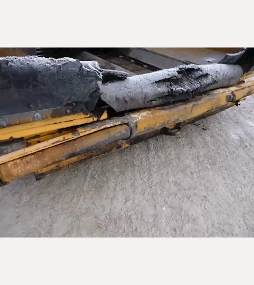  Blaw-Knox PF500 Crawler 2734 - Blaw-Knox Asphalt & Conrete - blaw-knox-asphalt-conrete-pf500-crawler-2734-cb4b57a2-4.jpg