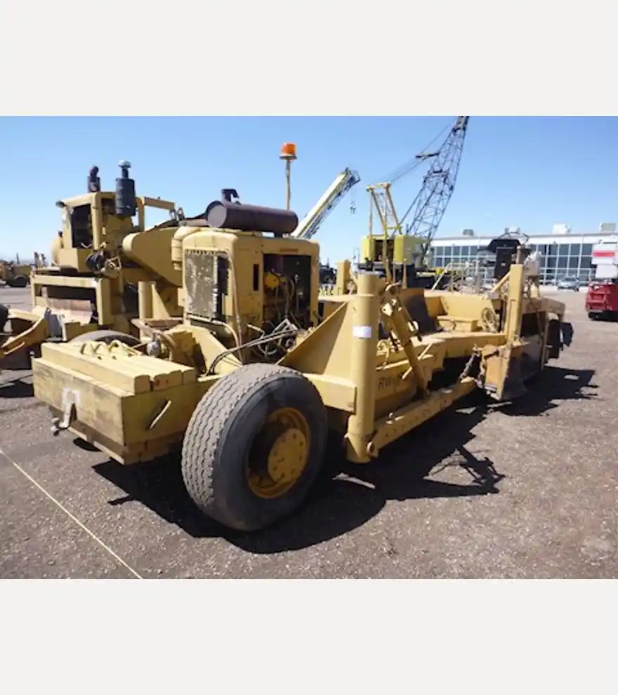  Blaw-Knox RW195 Asphalt Paver (2368) - Blaw-Knox Asphalt & Conrete - blaw-knox-asphalt-conrete-rw195-asphalt-paver-2368-f6a38bdb-3.jpg