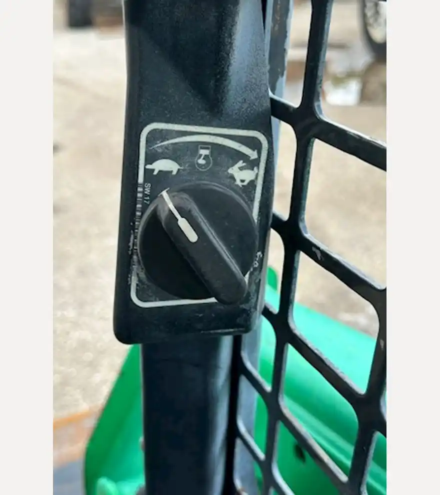2018 Bobcat S550 Skid Steer - Bobcat Skid Steers - bobcat-skid-steers-s550-skid-steer-c71a1352-7.jpg