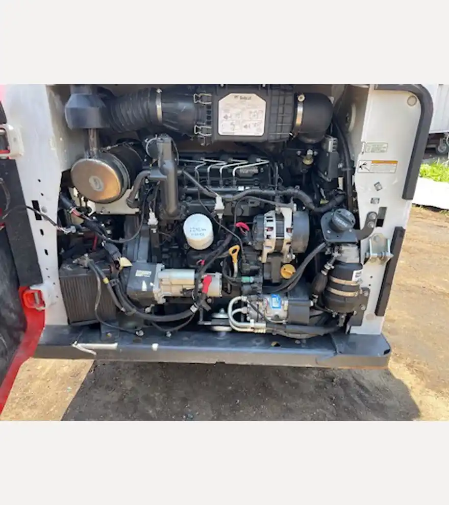 2019 Bobcat S570 Skid Steer - Bobcat Skid Steers - bobcat-skid-steers-s570-skid-steer-d4805cd1-8.jpg