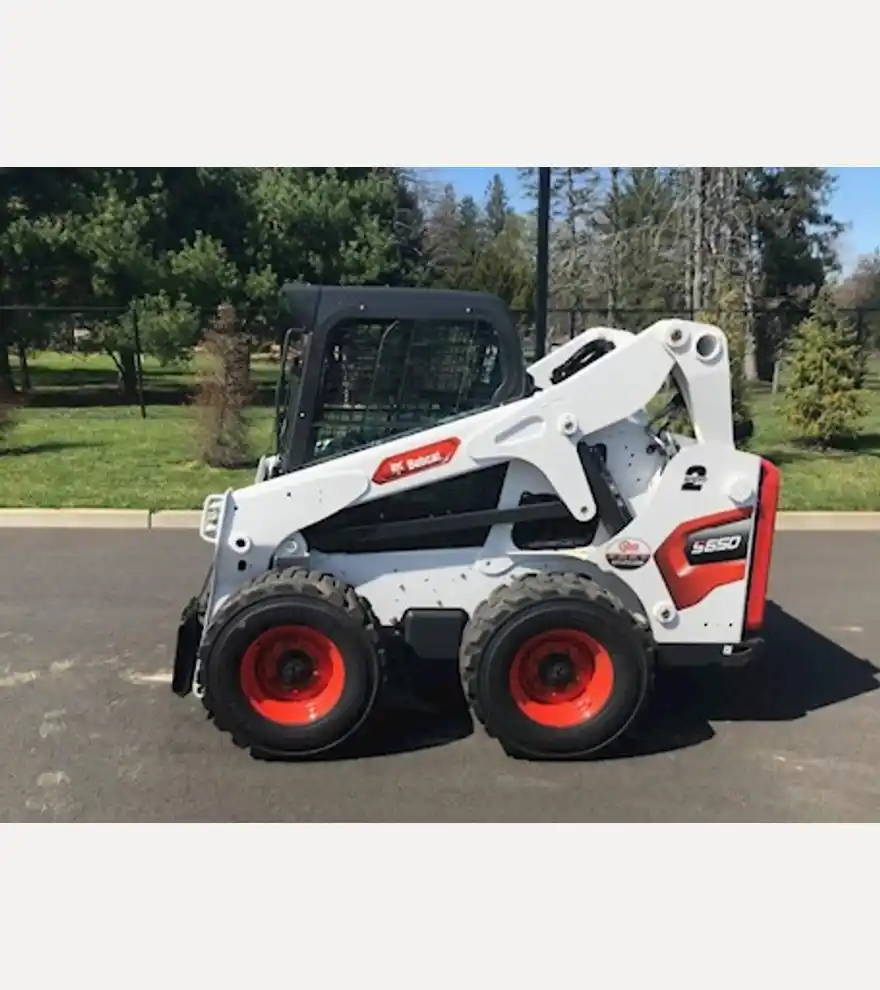 2023 Bobcat S650 - Bobcat Skid Steers - bobcat-skid-steers-s650-d62c27c6-1.jpg