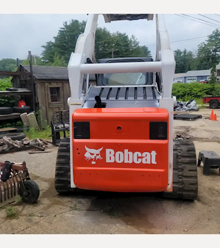 2007 Bobcat T300 - Bobcat Skid Steers - bobcat-skid-steers-t300-a1c70c3d-11.jpg