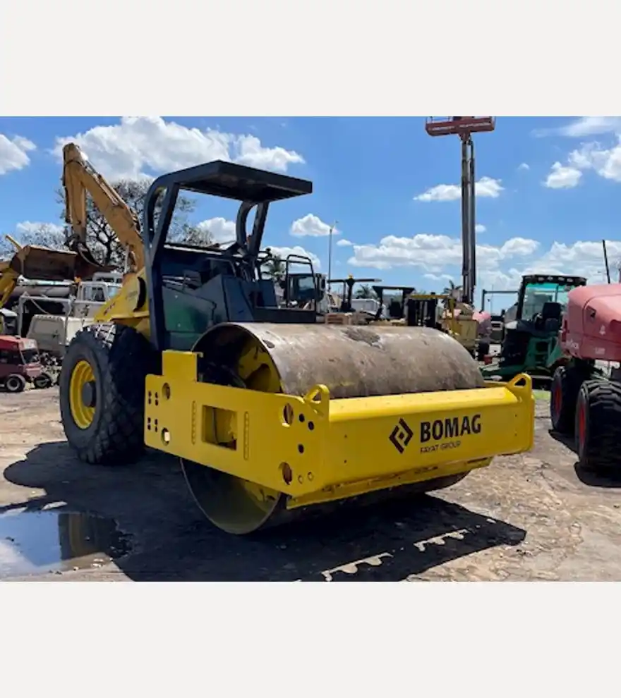 2006 Bomag BW211D-3 Vibratory Roller - Bomag Asphalt & Conrete - bomag-asphalt-conrete-bw211d-3-vibratory-roller-ffe47042-3.jpg